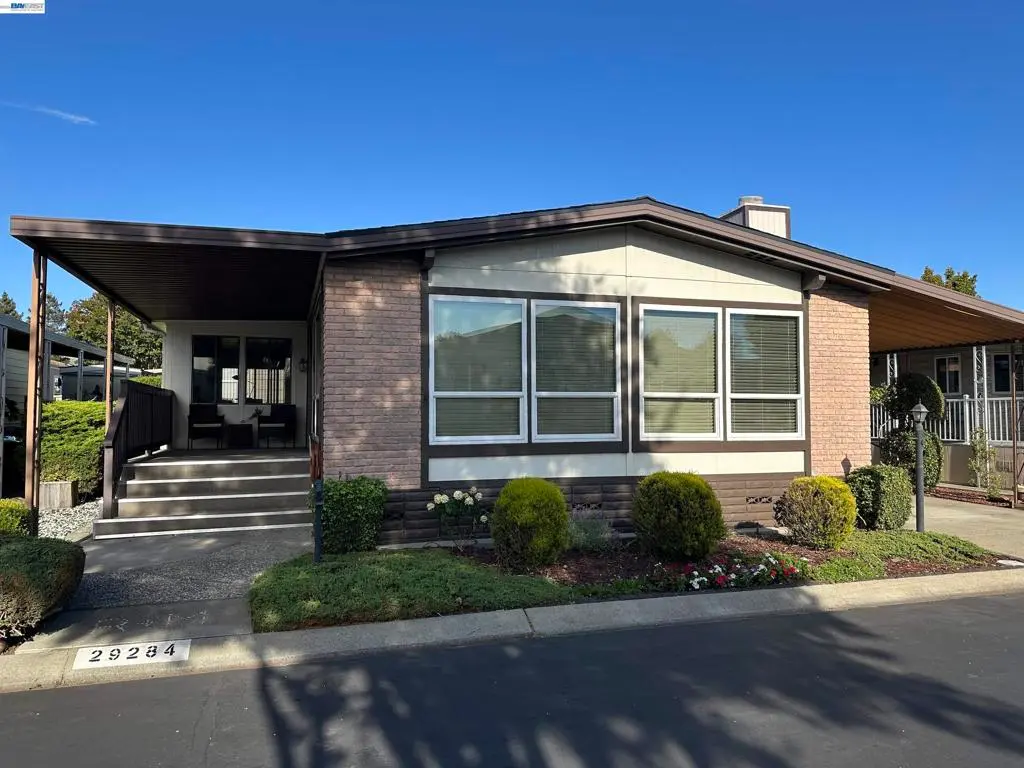 Manufactured In Park for sale at 29284 Harpoon Way, Hayward, CA featuring 2 beds and 2 baths