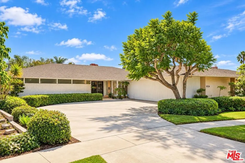 6524 S Holt Avenue, Los Angeles, CA — listing photo 1