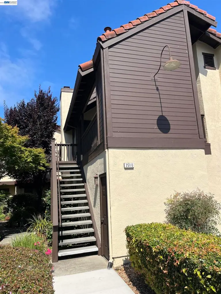 Condominium for sale at 2510 Galleon Pl, San Leandro, CA featuring 2 beds and 1 bath