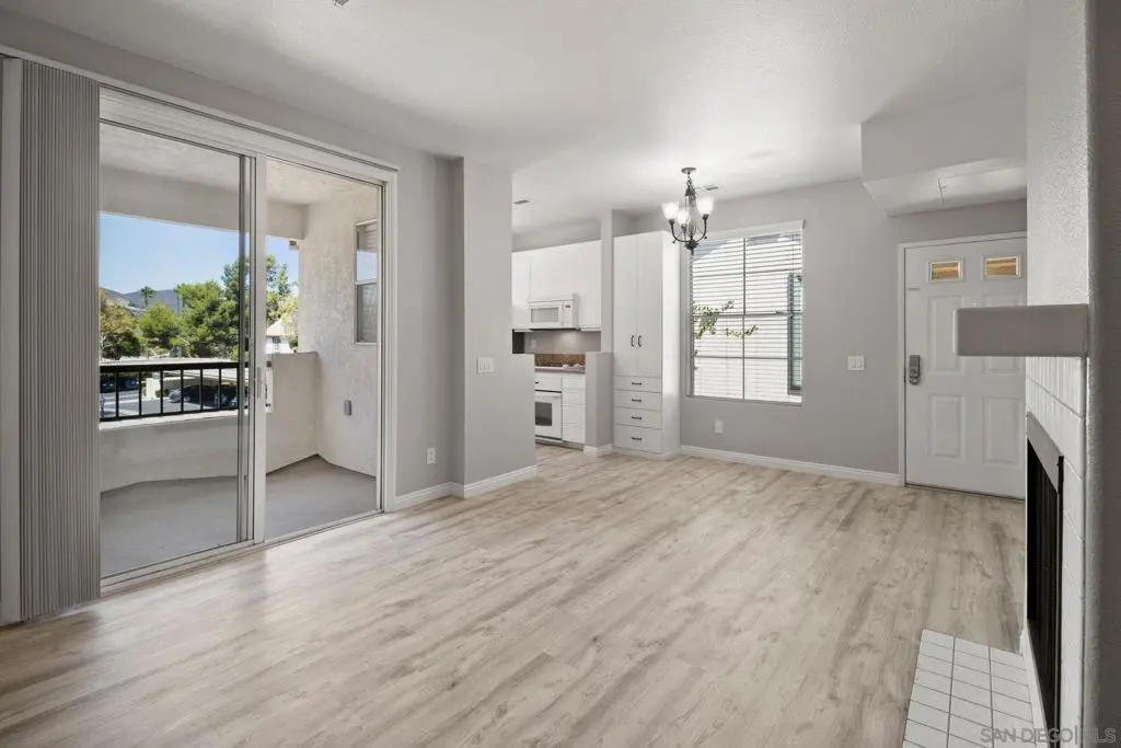 Single Family Residence for rent at 10850 SABRE HILL DR 236, San Diego, CA featuring 2 beds and 2 baths