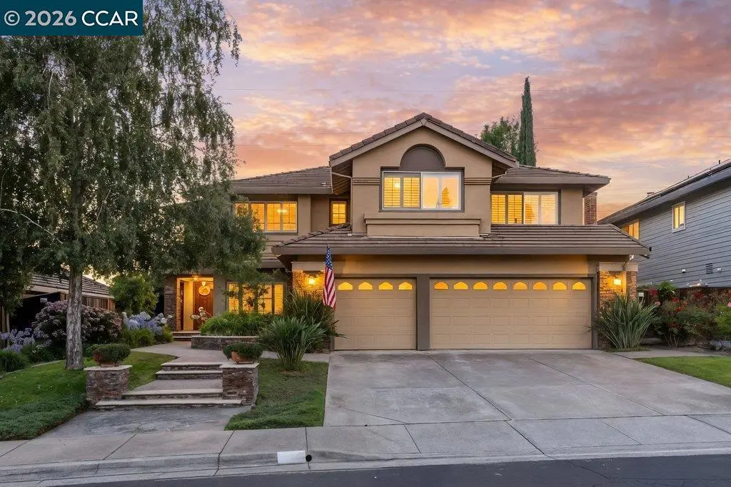 Single Family Residence for sale at 318 Sunset Dr, Danville, CA featuring 5 beds and 3 baths
