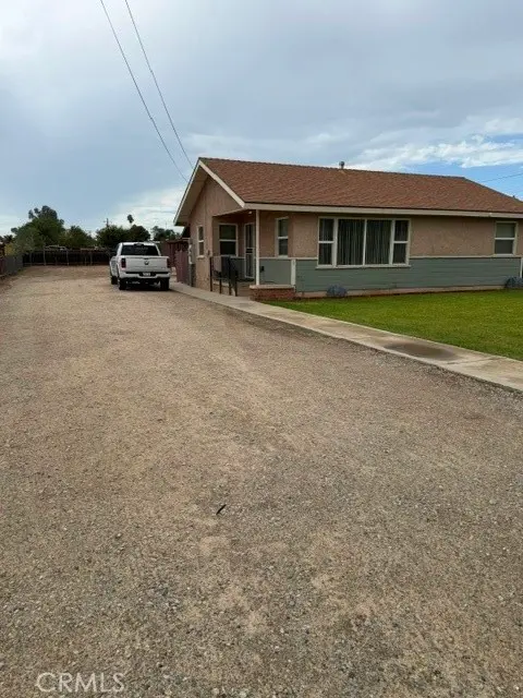 Duplex for rent at 4372 Valley View, Norco, CA featuring 2 beds and 1 bath