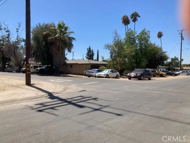 Apartment for sale at 1152 Villa, Riverside, CA