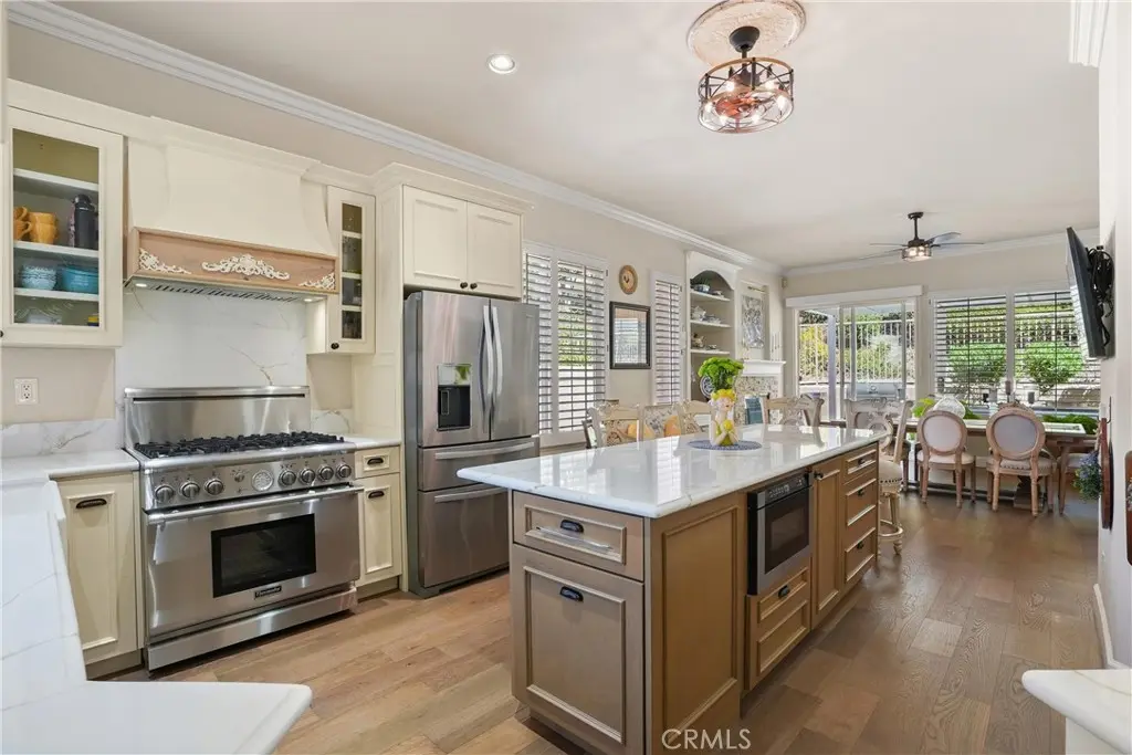 21564 Marana, Mission Viejo, CA — listing photo 1