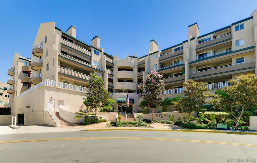 4701 Date Ave 423, La Mesa, CA — listing photo 1