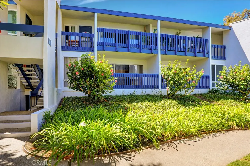 611 S Prospect, Redondo Beach, CA — listing photo 1