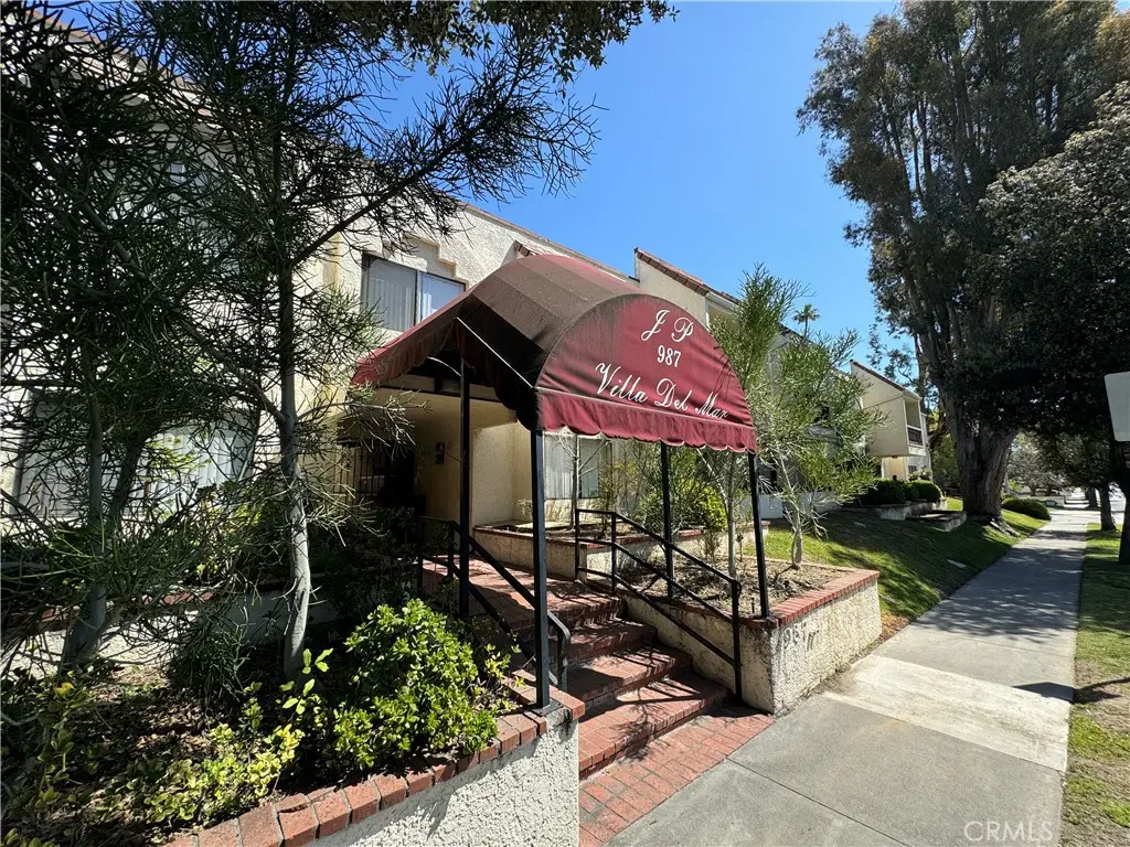 987 E Del Mar Boulevard 12, Pasadena, CA — listing photo 1