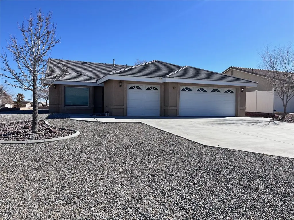26577 Windjammer Lane, Helendale, CA — listing photo 1