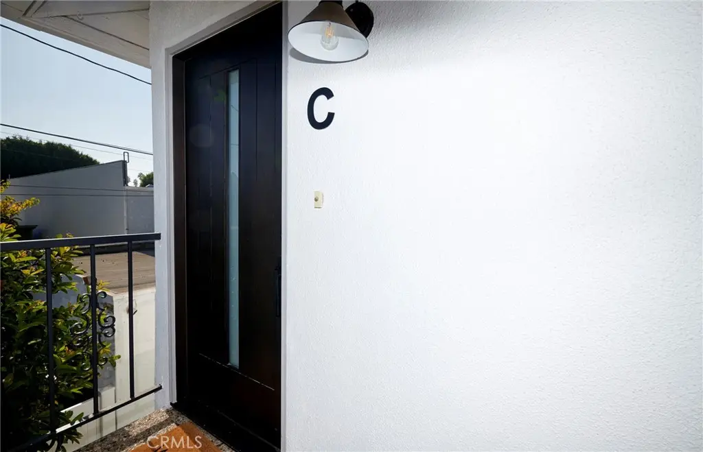 728 Euclid C, Santa Monica, CA — listing photo 1