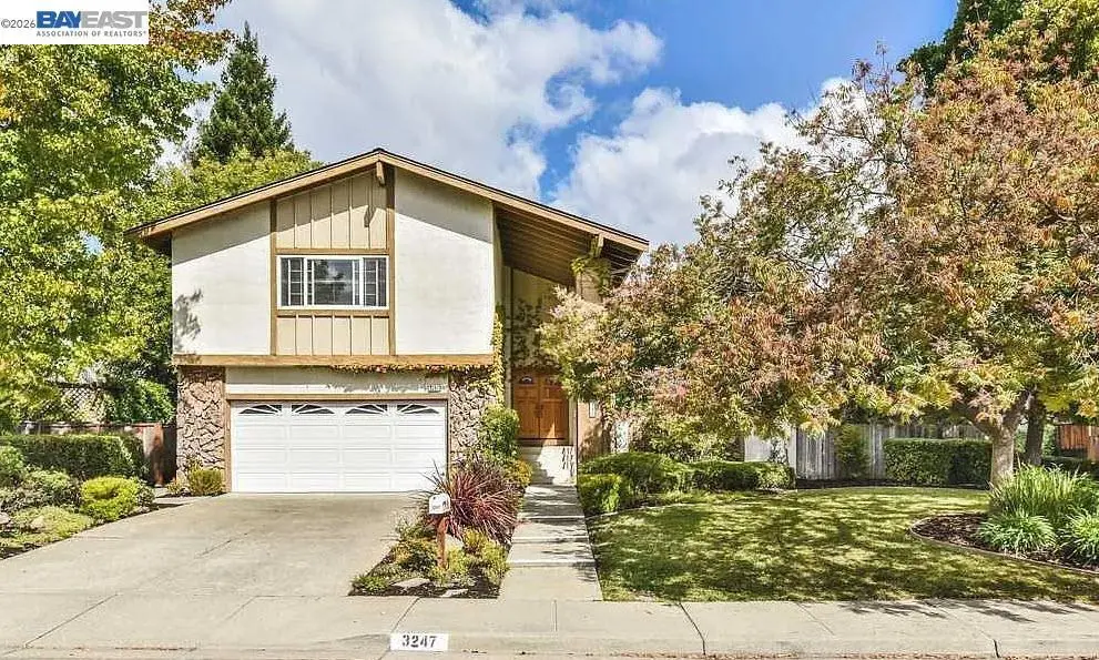 Residential Lease for rent at , San Ramon, Contra Costa County, CA featuring 4 beds and 3 baths