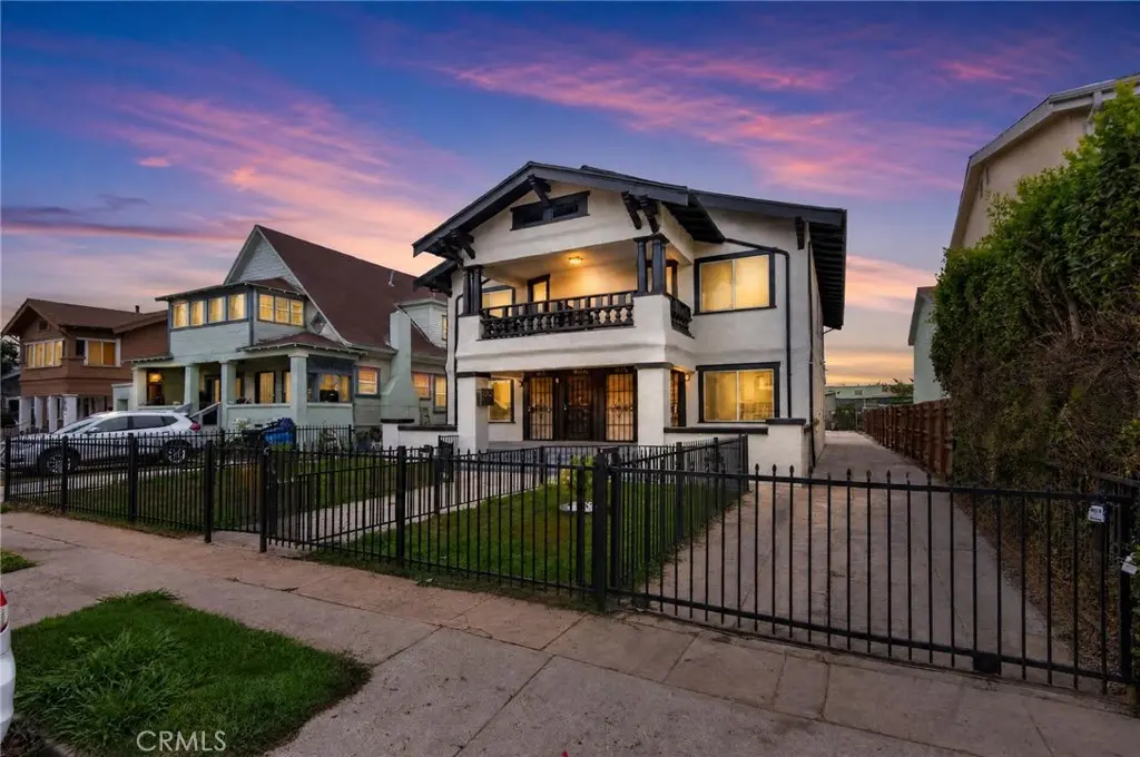 Quadruplex for sale at 611 W 46th, Los Angeles, CA