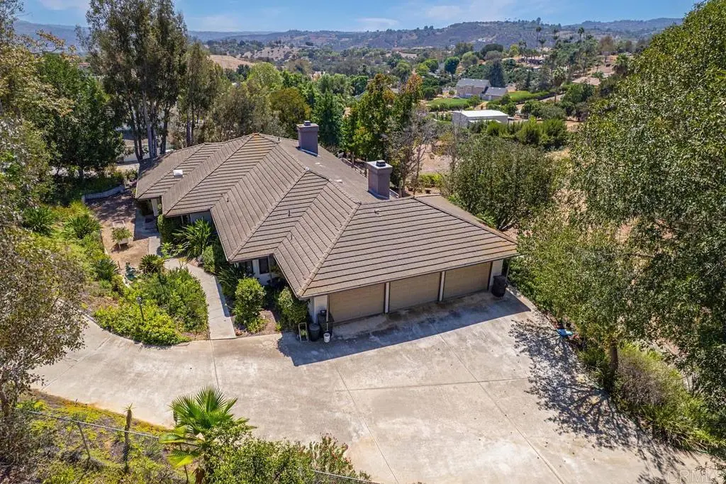 3911 Alta Vista Drive, Fallbrook, CA — listing photo 1