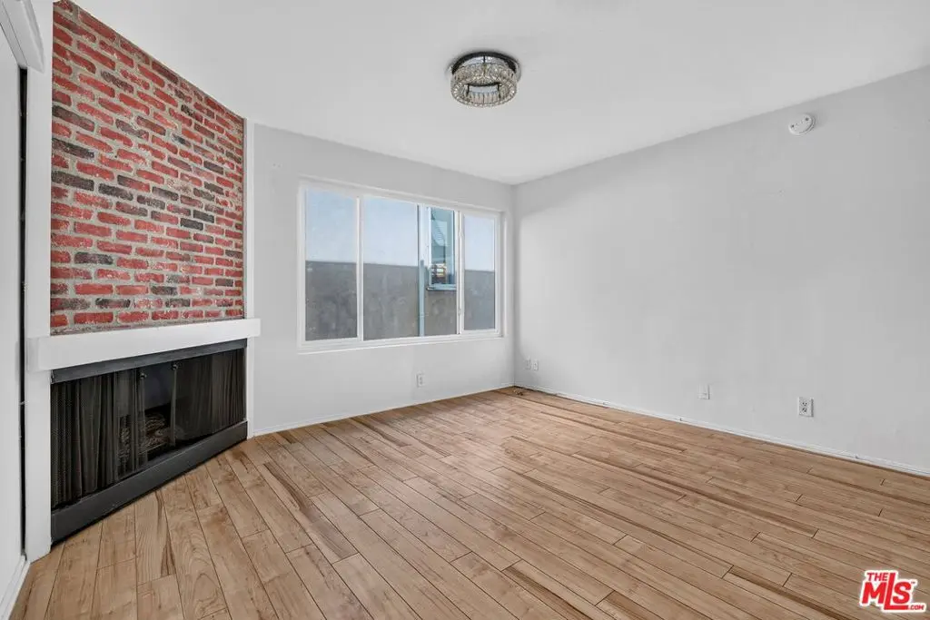 10 19th Avenue 4, Venice, CA — listing photo 1
