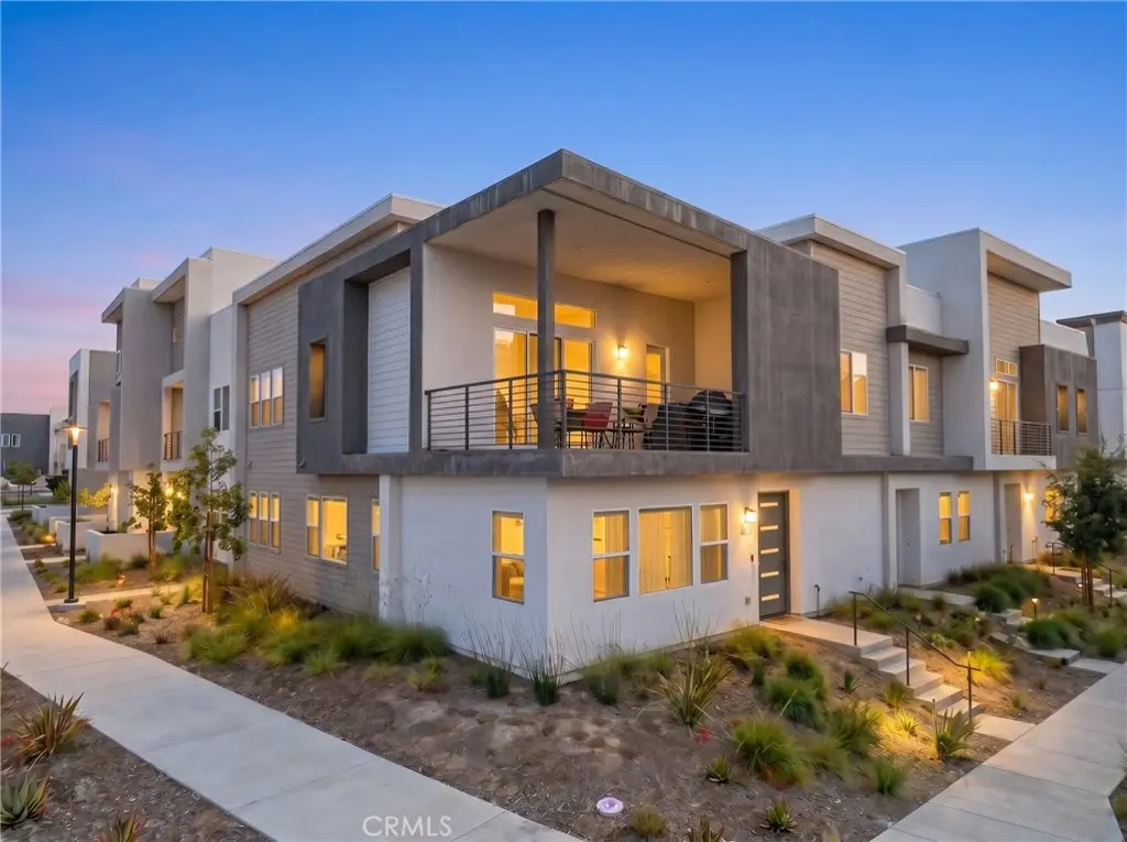 26729 Blue Hills Lp, Valencia, CA — listing photo 1
