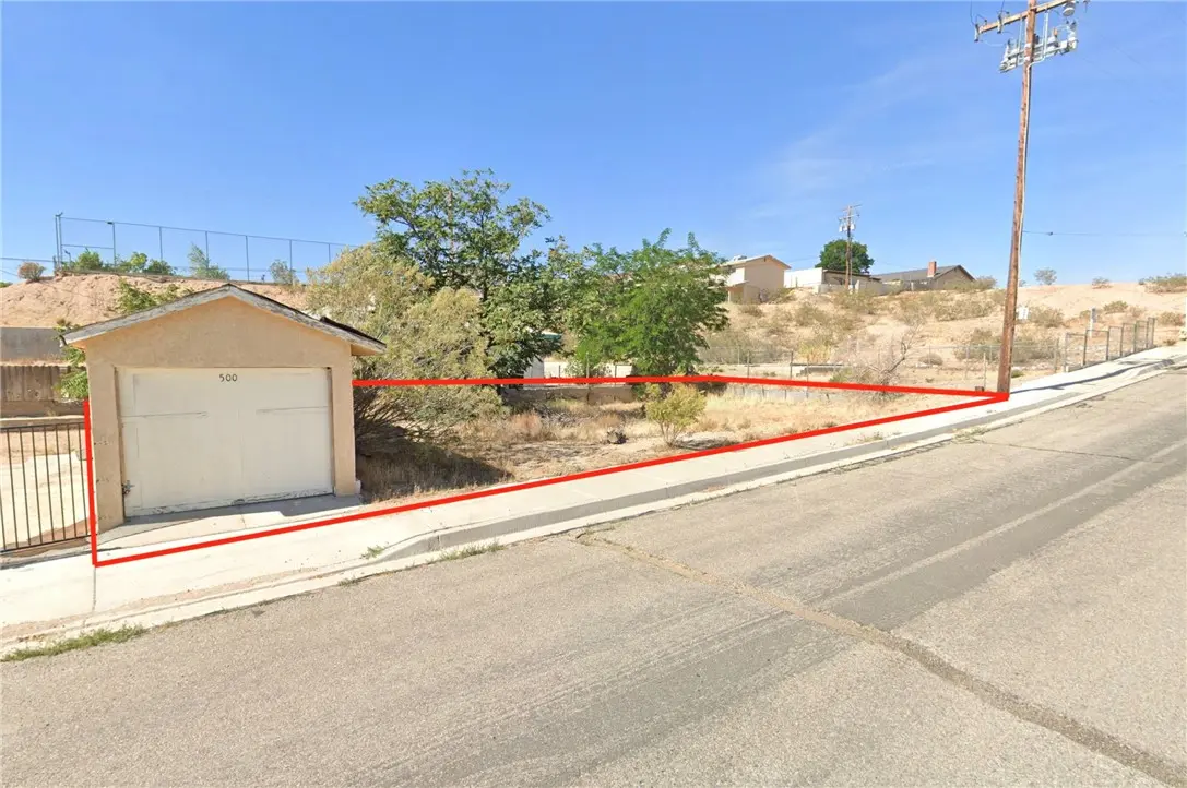 500 Pioneer St, Barstow, CA — listing photo 1