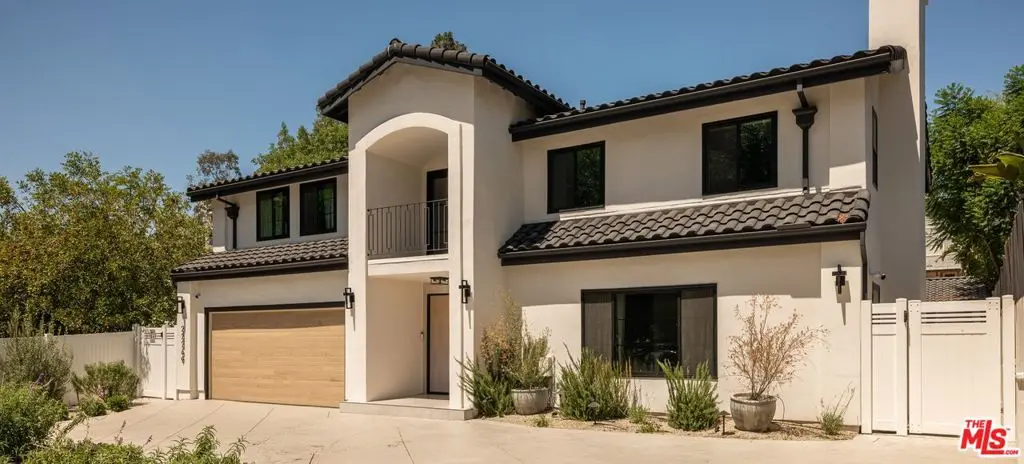 Single Family Residence for rent at 22269 Avenue San Luis, Los Angeles, CA featuring 6 beds and 5 baths
