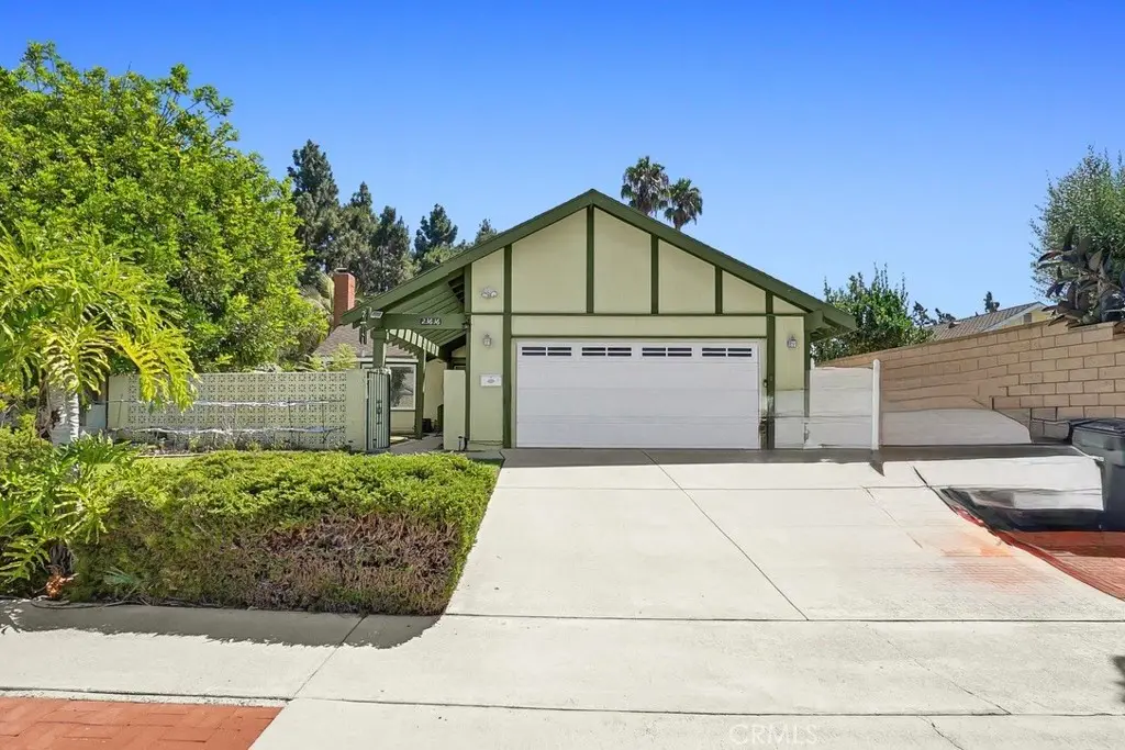 23636 Messina, Laguna Hills, CA — listing photo 1