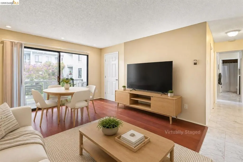 Condominium for sale at 8 Commodore DR C359, Emeryville, CA featuring 1 bed and 1 bath
