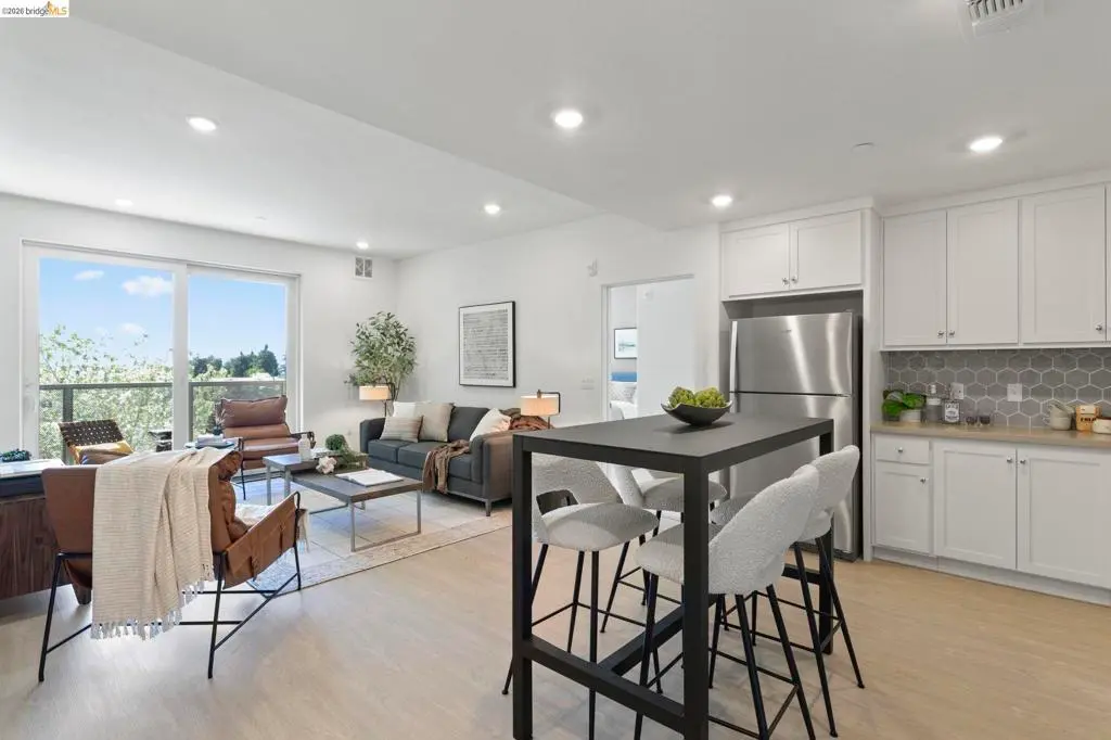 Condominium for sale at 500 Somi Ct 307, Hayward, CA featuring 2 beds and 2 baths