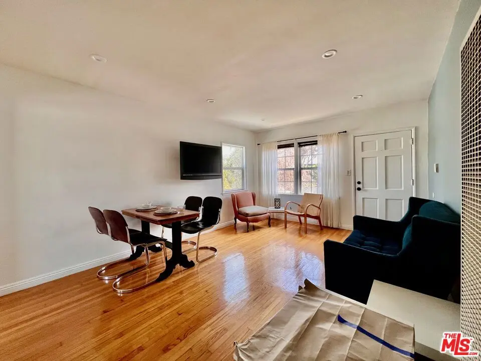 Apartment for rent at 2333 S Garth Avenue 1/2, Los Angeles, CA featuring 2 beds and 1 bath