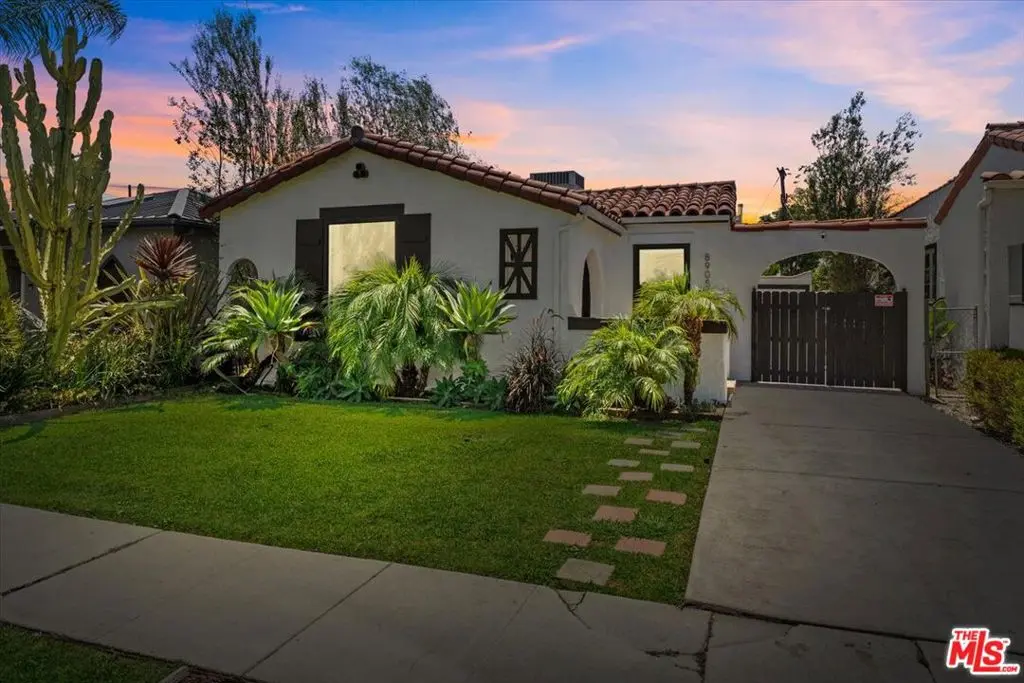 Single Family Residence for rent at 8908 Gibson Street, Los Angeles, CA featuring 2 beds and 1 bath