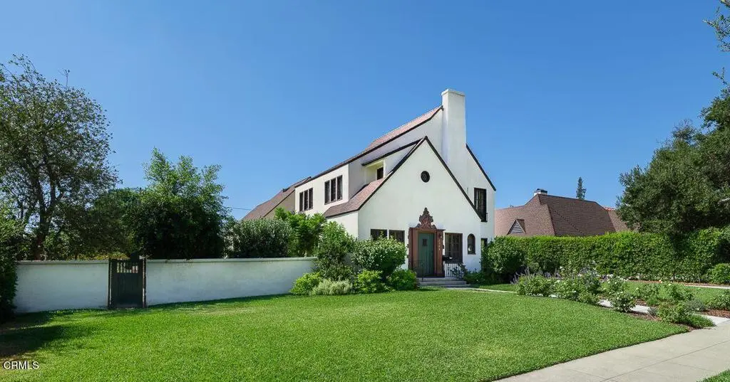 2384 E Orange Grove Boulevard, Pasadena, CA — listing photo 1