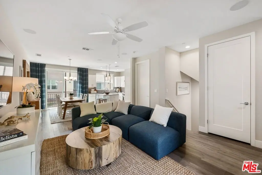 4373 Paxton Place, Calabasas, CA — listing photo 1