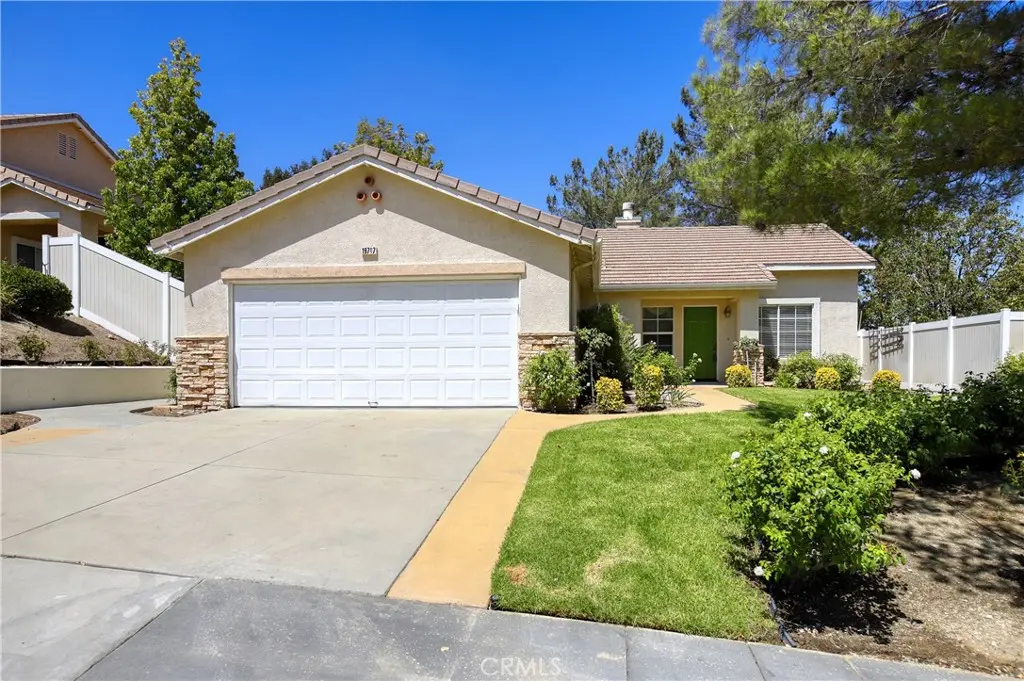 19707 Skyview Court, Canyon Country, CA — listing photo 1
