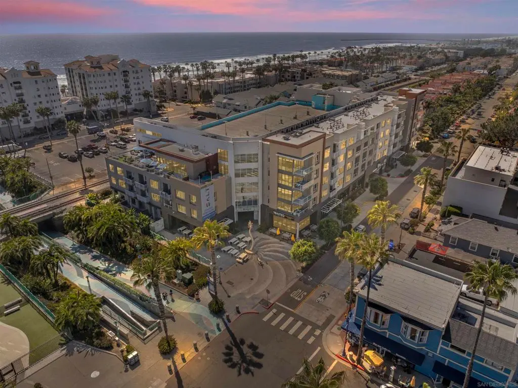 355 N Cleveland St 211, Oceanside, CA — listing photo 1