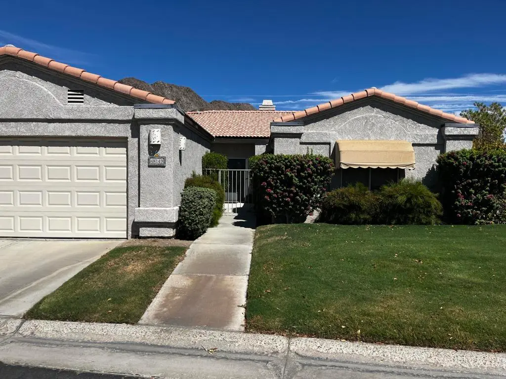 Single Family Residence for rent at 48149 Vista Cielo, La Quinta, CA featuring 3 beds and 2 baths