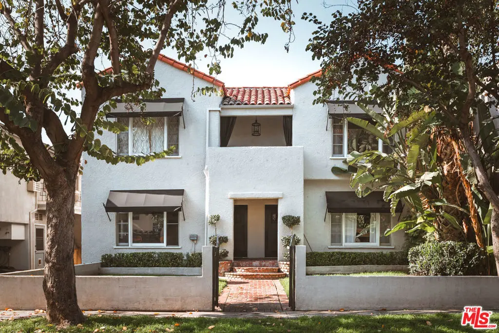 817 Westmount Drive 819.5, West Hollywood, CA — listing photo 1
