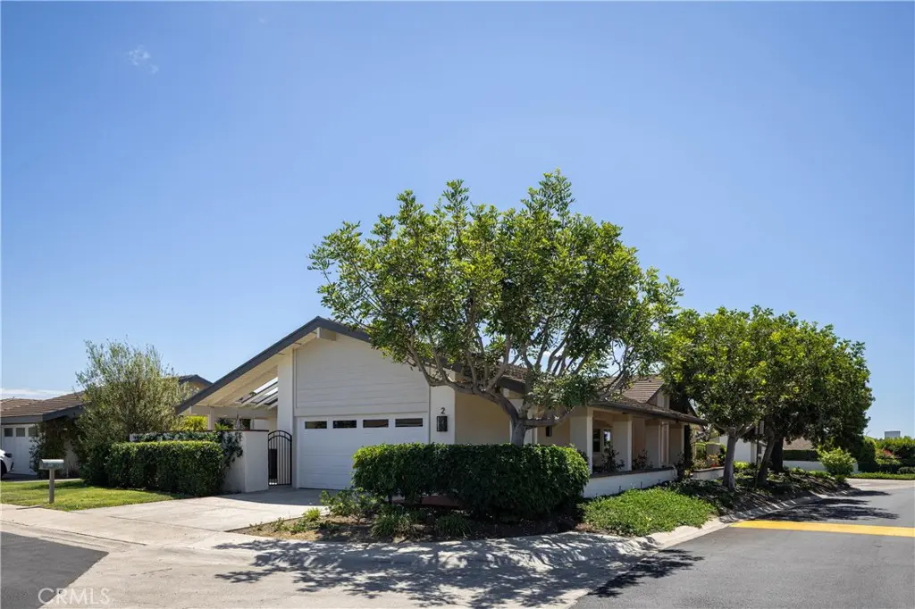 2 Shoal Drive, Corona Del Mar, CA — listing photo 1