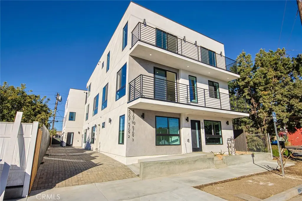 5709 Auckland, North Hollywood, CA — listing photo 1