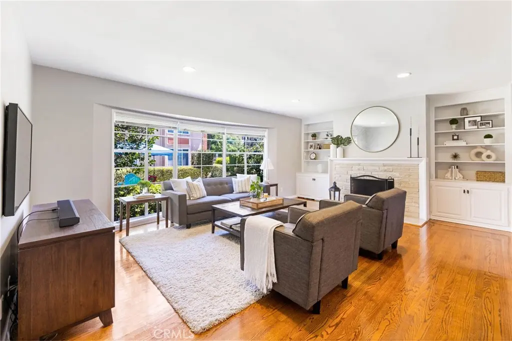 939 N Glendale 1, Glendale, CA — listing photo 1