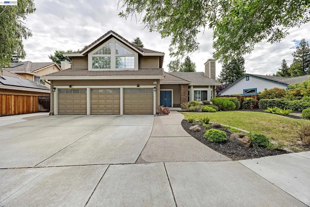 Single Family Residence for sale at 5875 Arlene Way, Livermore, CA featuring 4 beds and 3 baths
