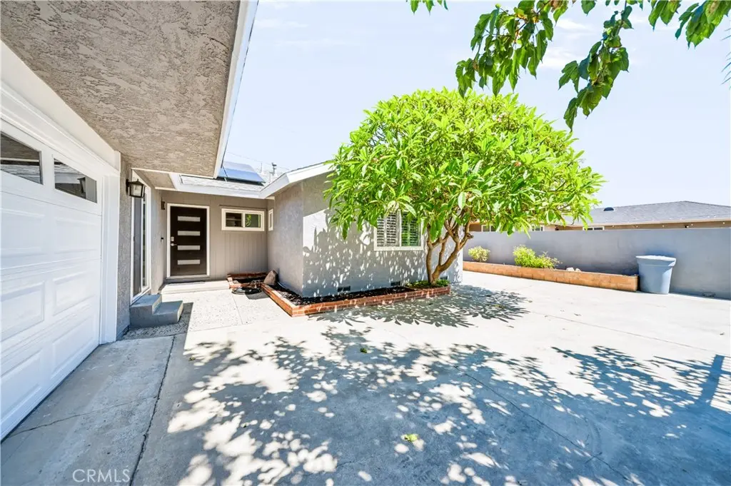 533 E Covina, Covina, CA — listing photo 1