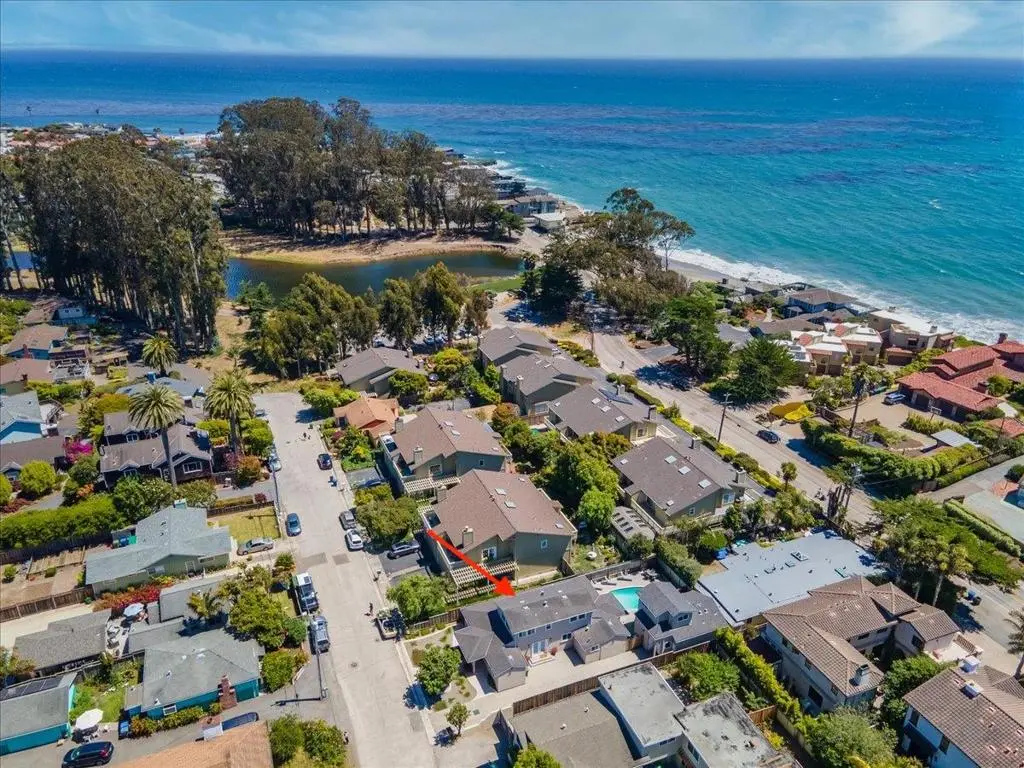 Single Family Residence for sale at 27222724 Warren Street, Santa Cruz, CA featuring 3 beds and 3 baths