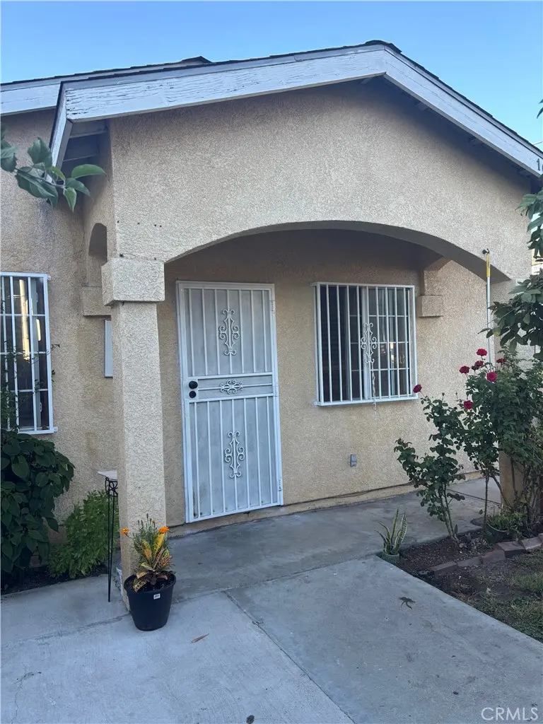 Single Family Residence for sale at 1609 E 4th Street, Los Angeles, CA featuring 3 beds and 2 baths