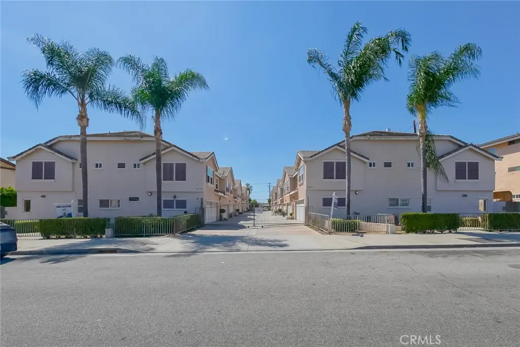 Condominium for rent at 5235 Rosemead Blvd, San Gabriel, CA featuring 3 beds and 3 baths