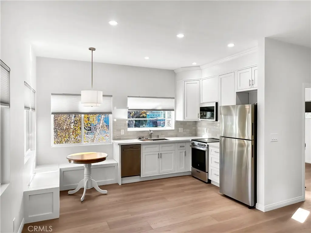 Single Family Residence for rent at 6016 Lake Lindero A, Agoura Hills, CA featuring 1 bed and 1 bath