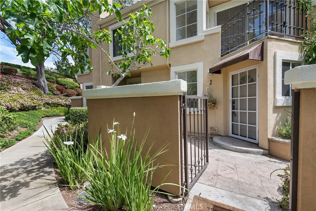 1 Overture Lane, Aliso Viejo, CA — listing photo 1