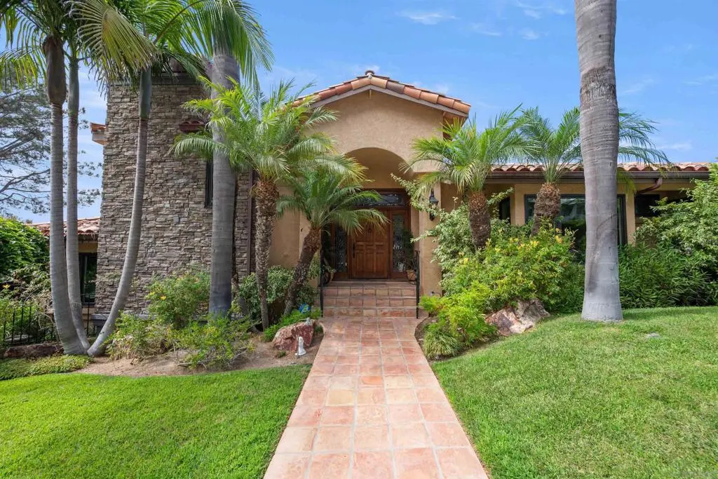 Single Family Residence for rent at 2188 Cordero Rd, Del Mar, CA featuring 4 beds and 4 baths