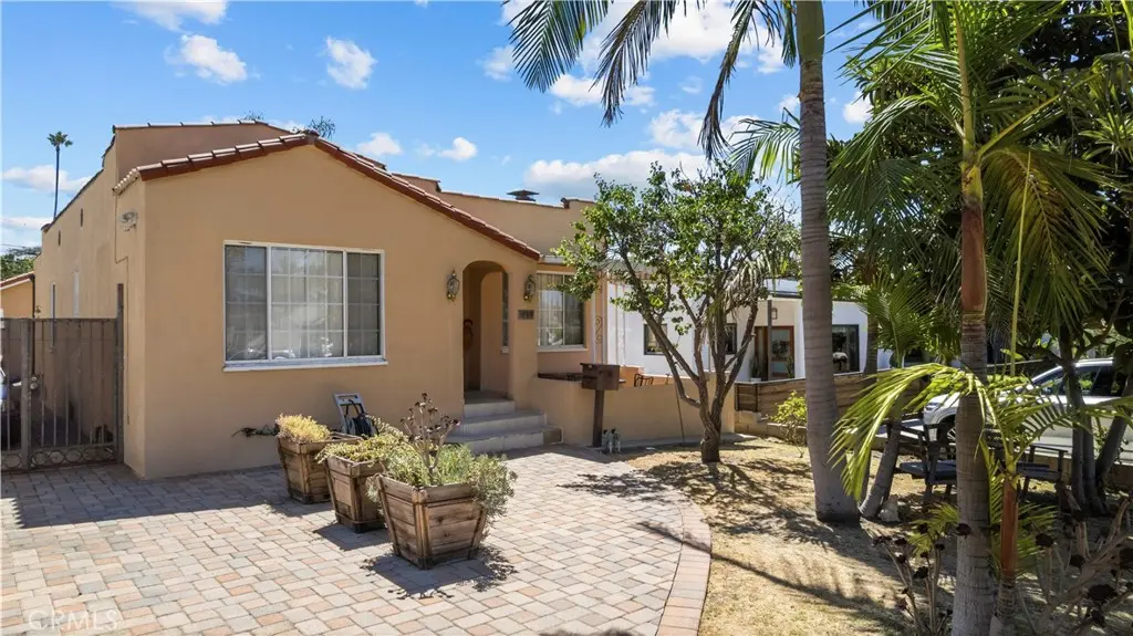 1220 Western Avenue, Glendale, CA — listing photo 1