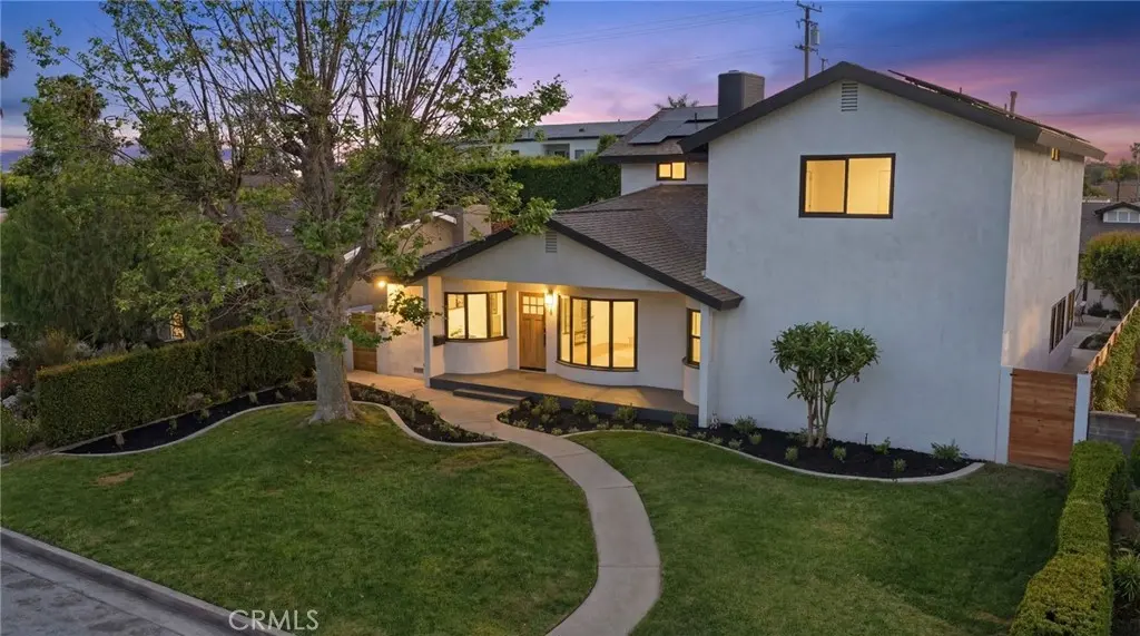 Single Family Residence for sale at 4529 Pepperwood Avenue, Long Beach, CA featuring 7 beds and 6 baths