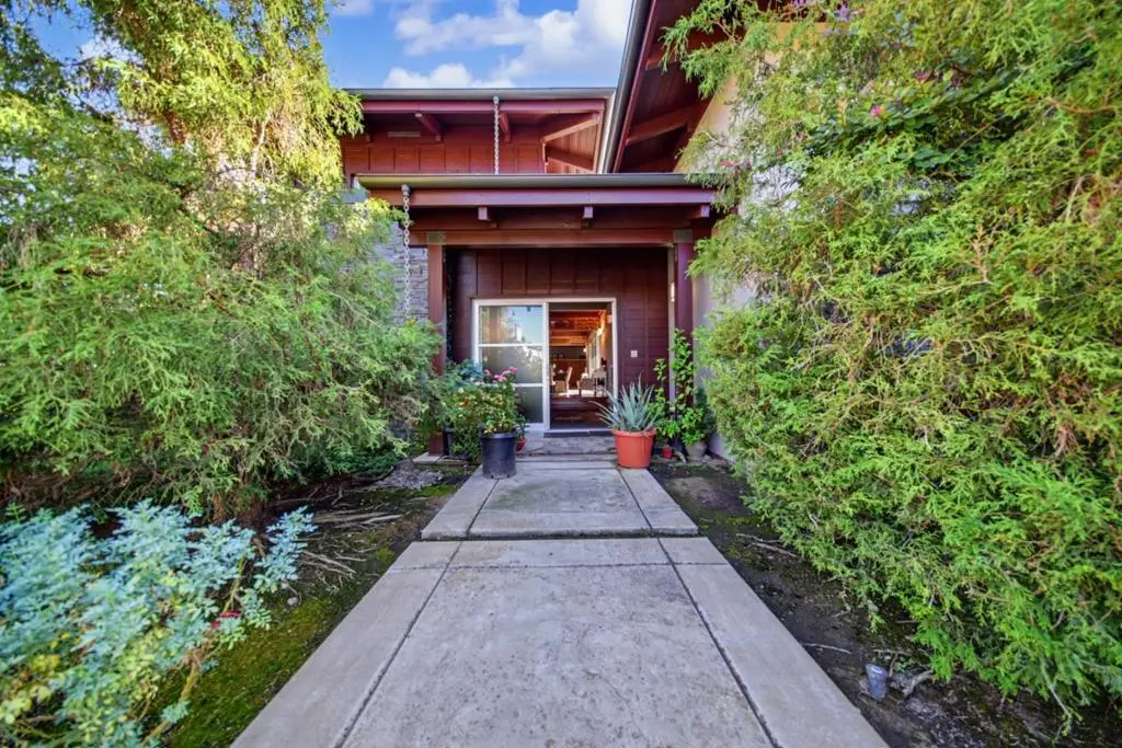 Single Family Residence for sale at 7434 River Nine Drive, Modesto, CA featuring 3 beds and 4 baths