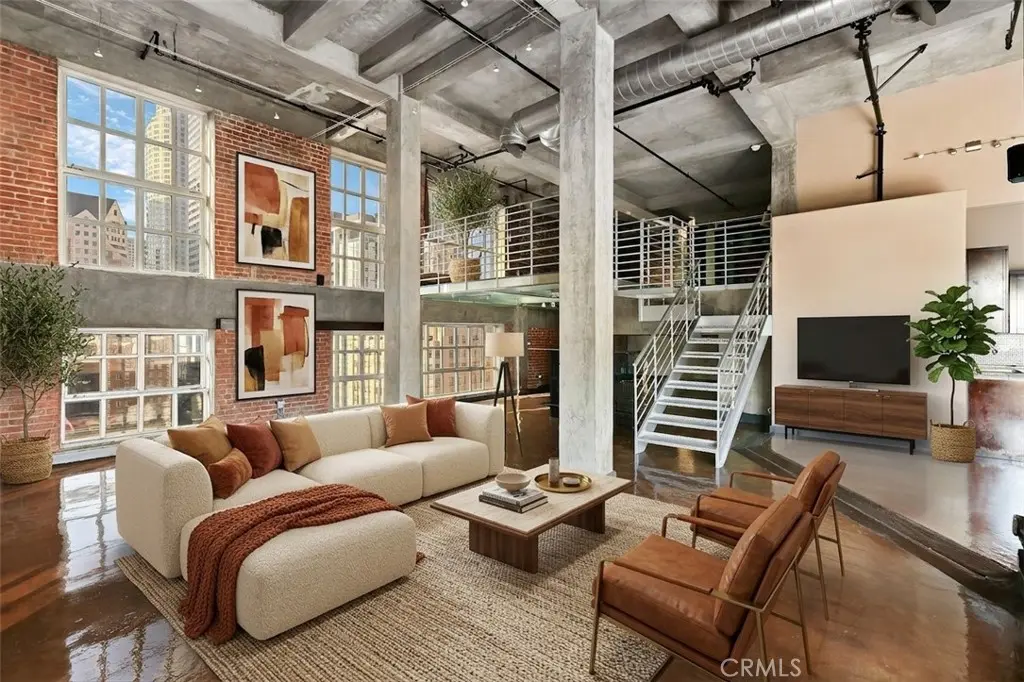 312 W 5th Street 1204, Los Angeles, CA — listing photo 1