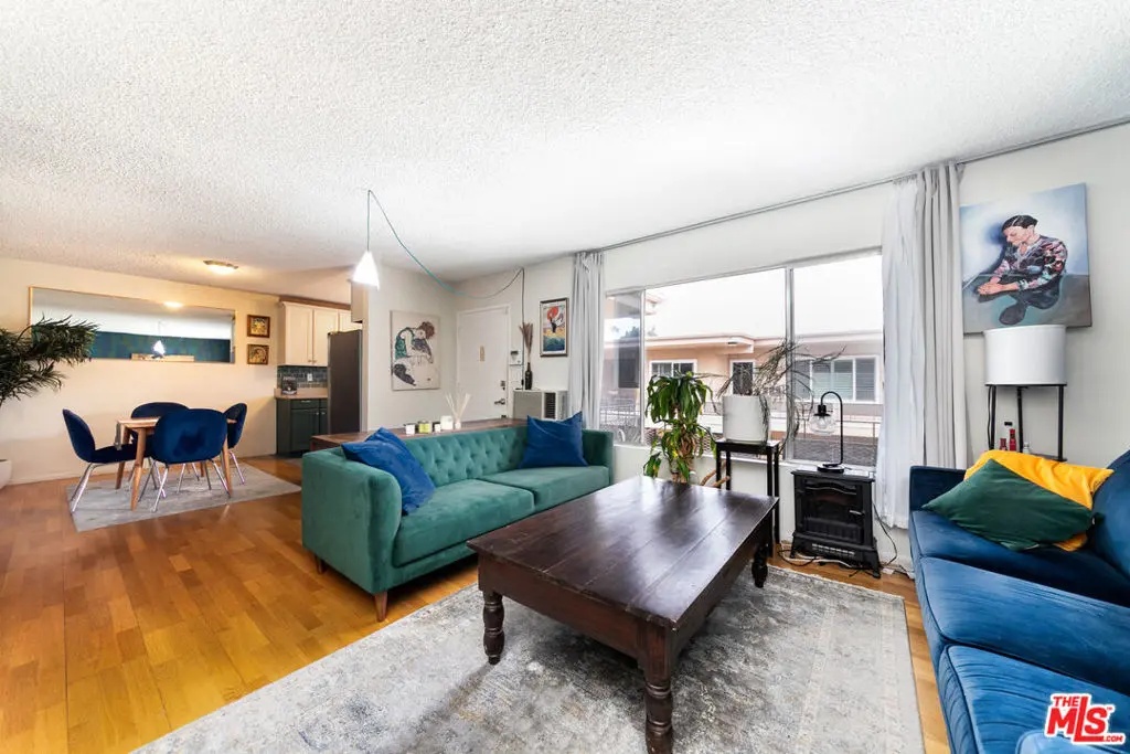 5232 Corteen Place 25, Valley Village, CA — listing photo 1