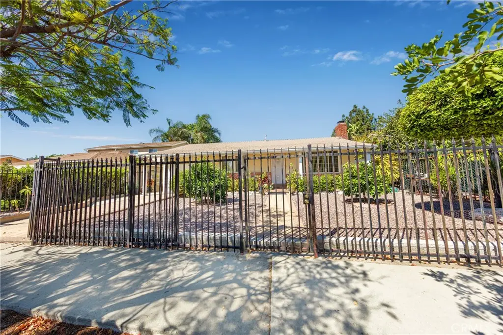7545 Riverton, Sun Valley, CA — listing photo 1