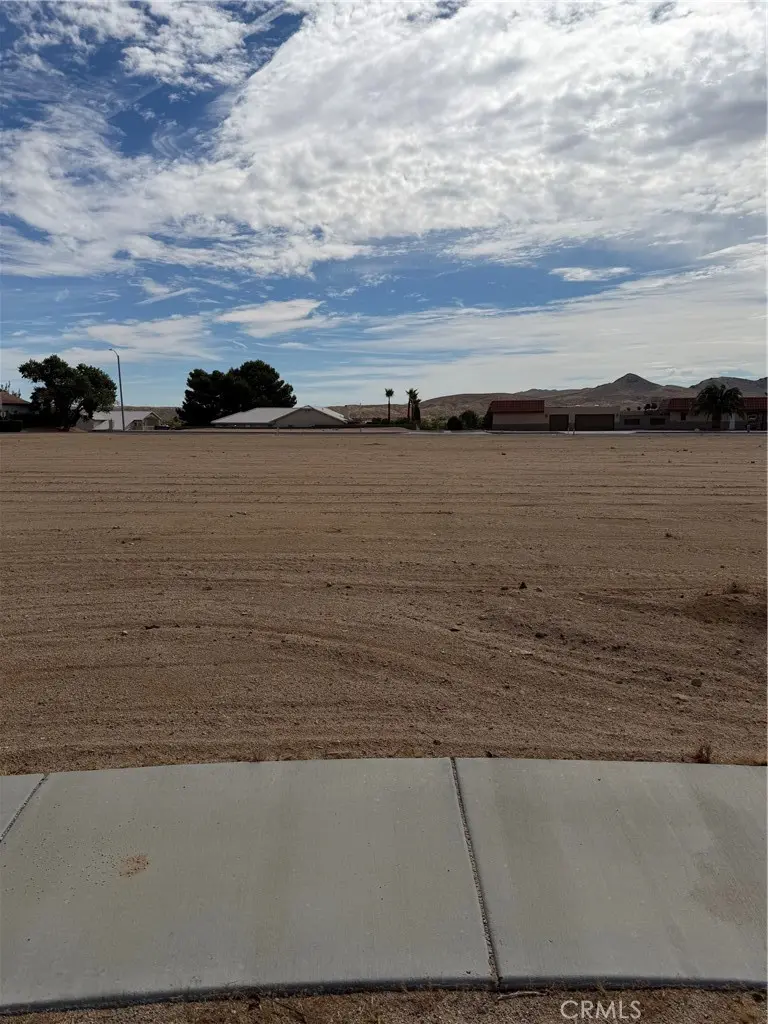 7 Autumn, Helendale, CA — listing photo 1