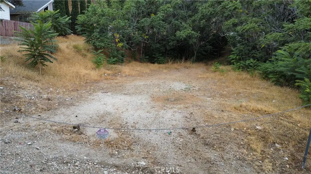 227 E End, Frazier Park, CA — listing photo 1